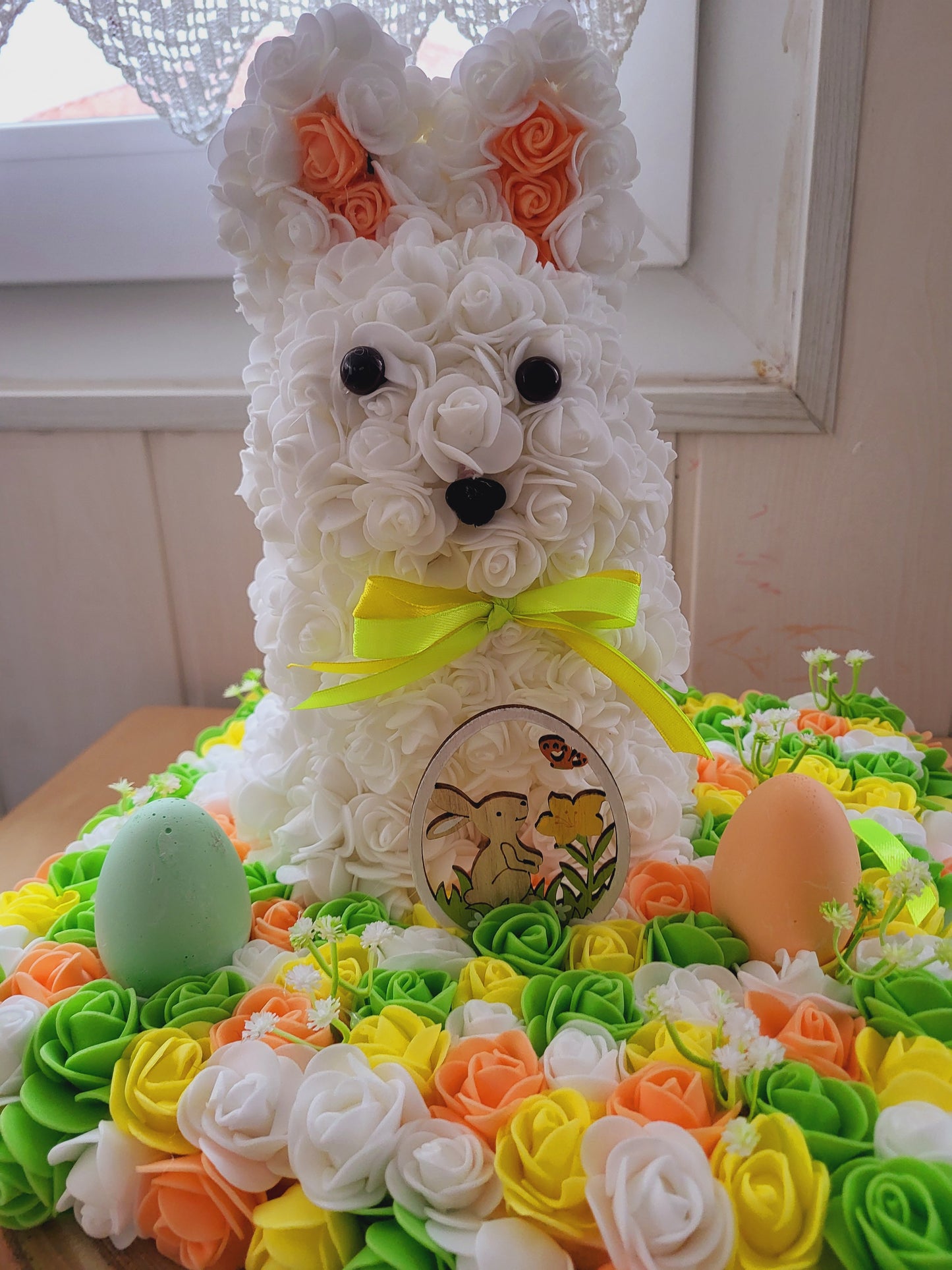 Petit lapin sur plateau