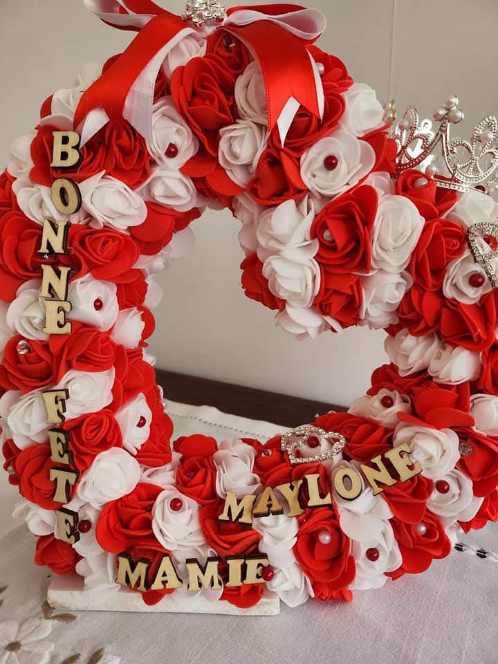 Coeur sur support avec des led