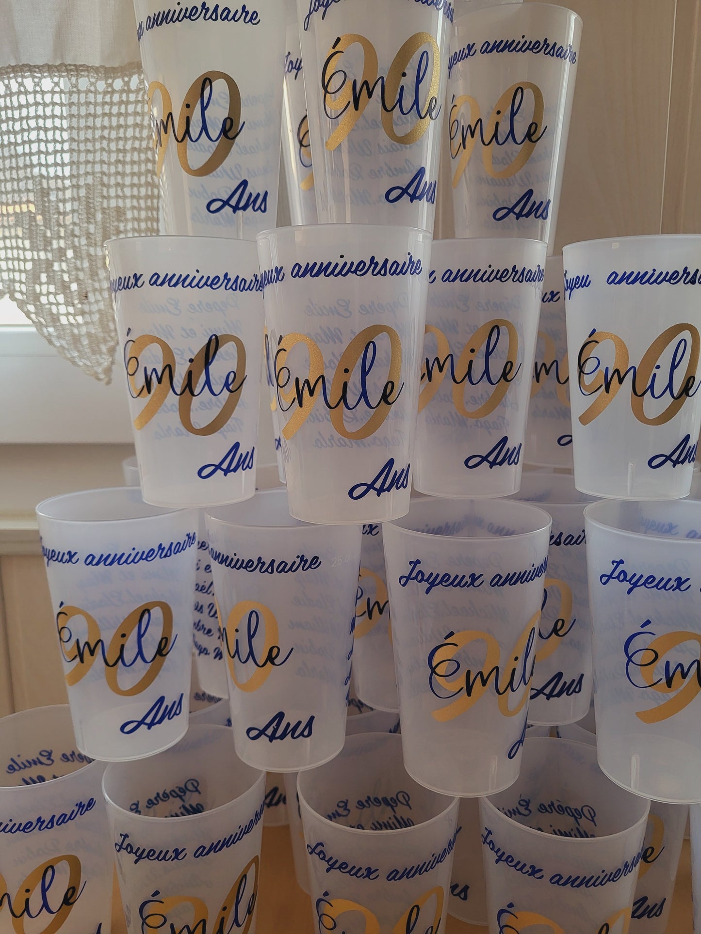 Gobelets en plastique avec personnalisés