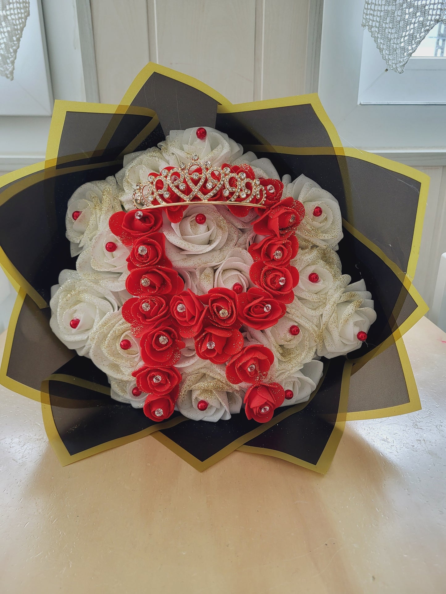 Bouquet avec lettre et diadème