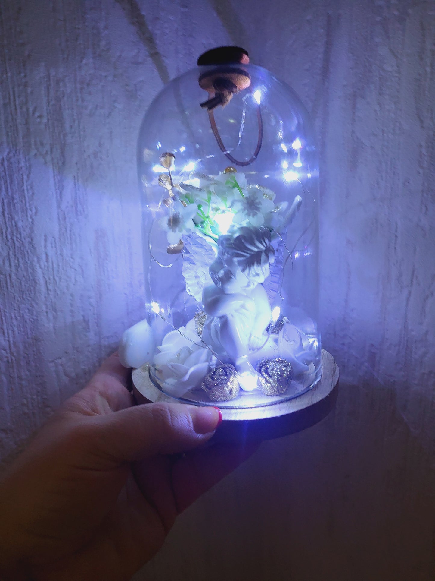 Cloche avec un ange