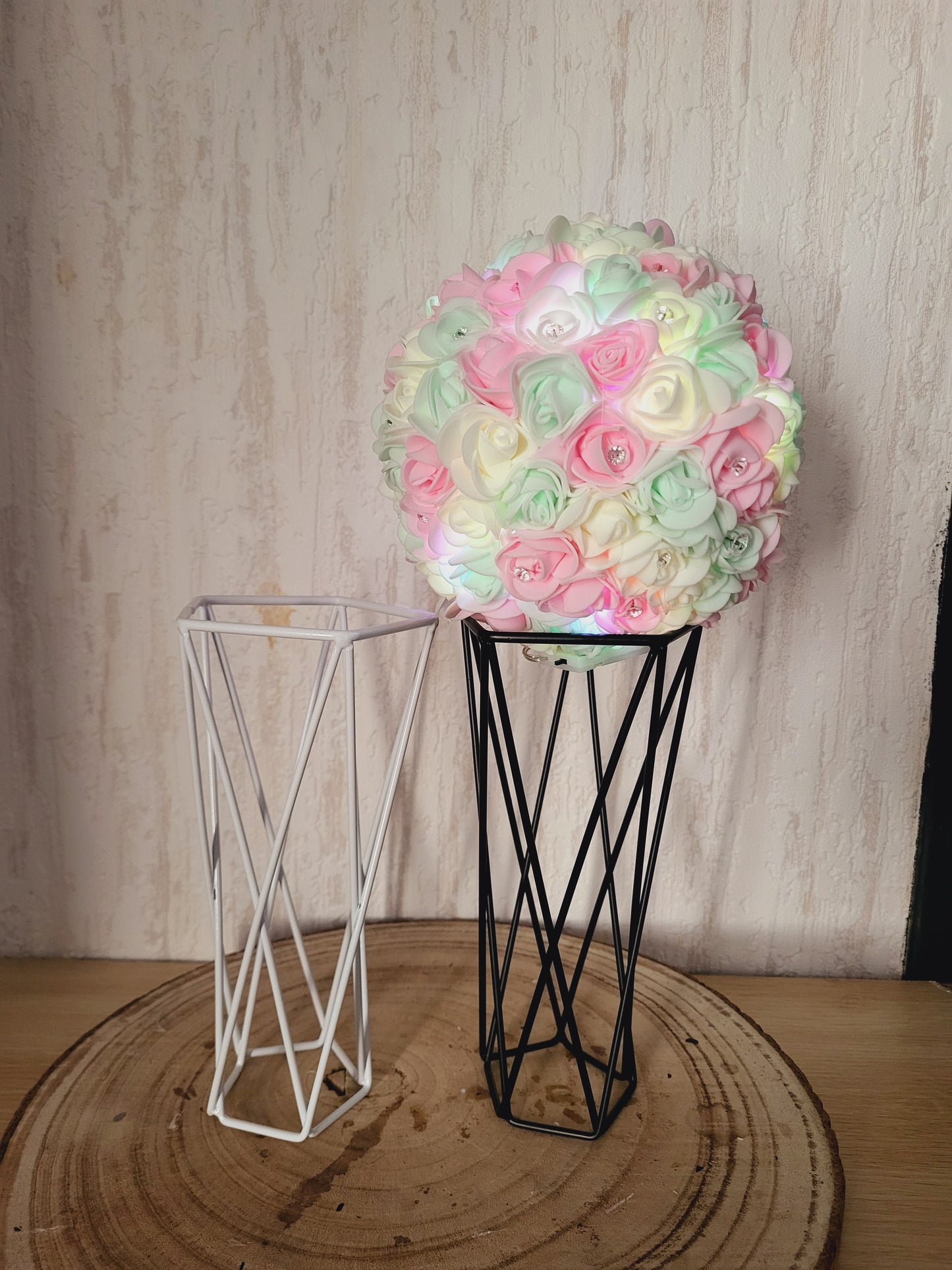 Support avec boule florale