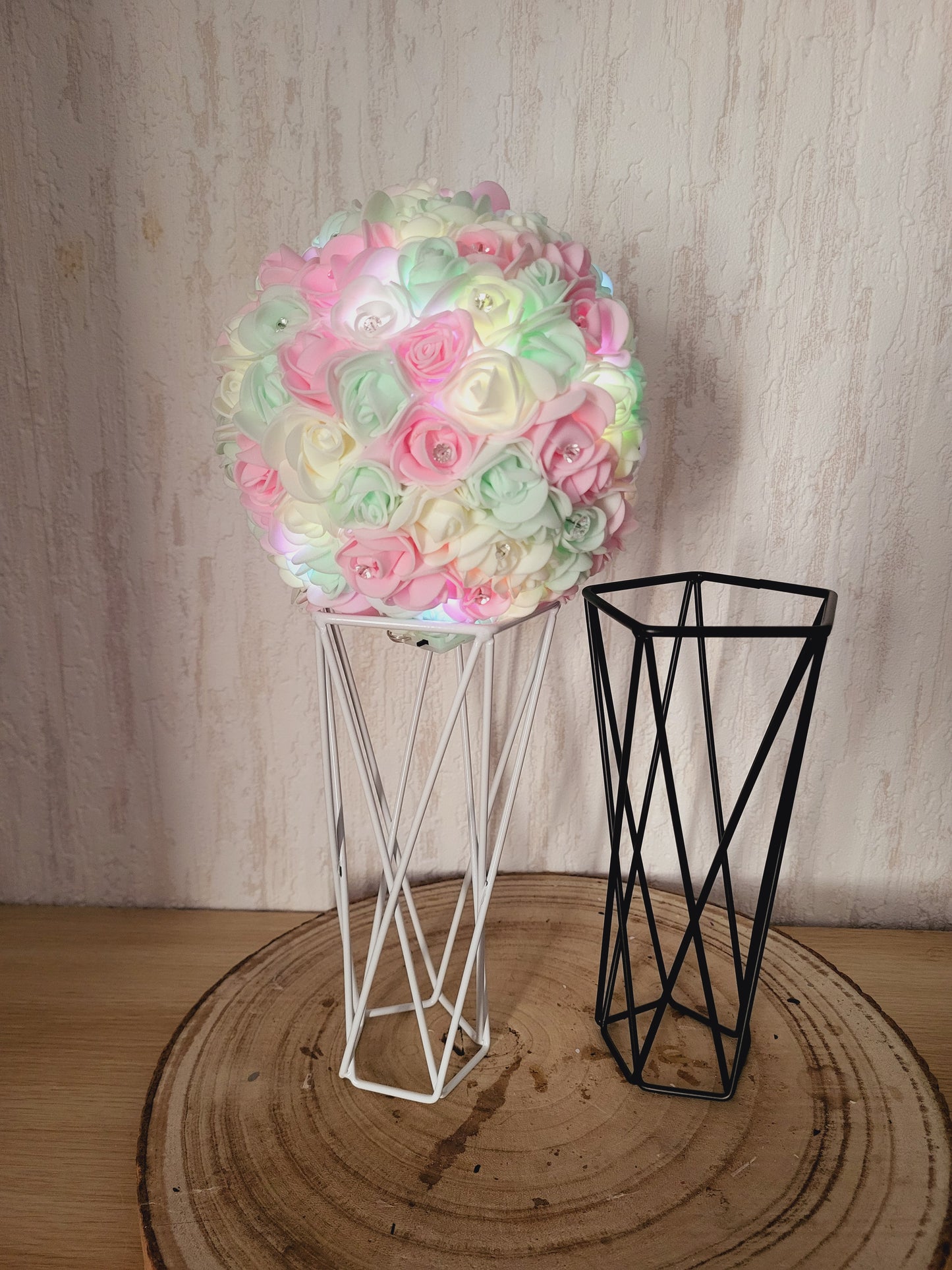Support avec boule florale