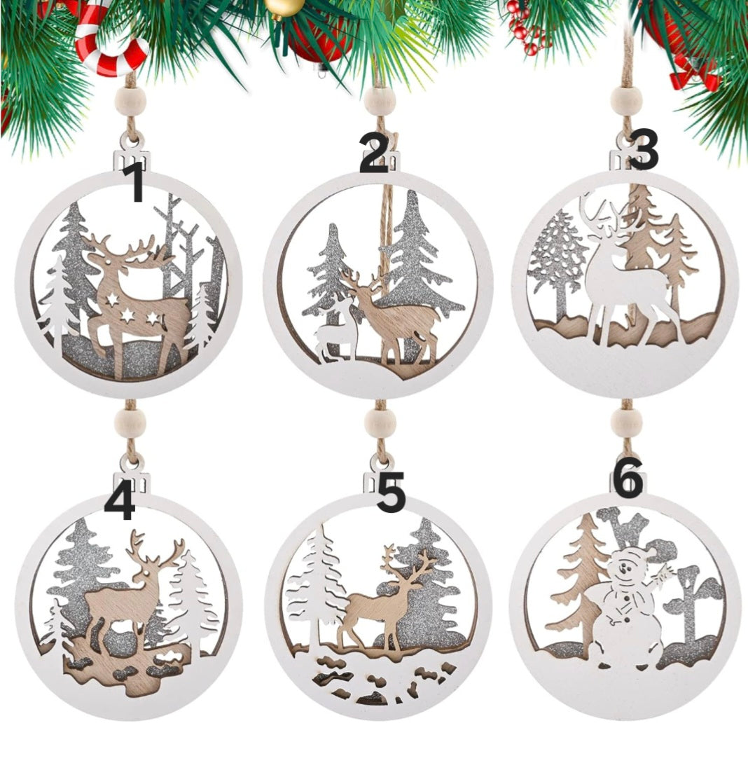 Boules de noël en bois a personnalisé