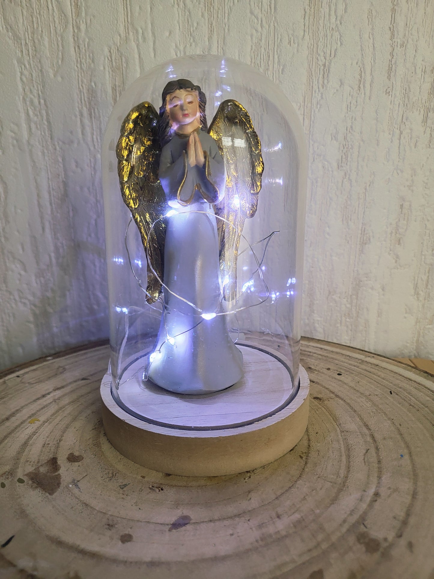 Cloche avec ange ou vierge