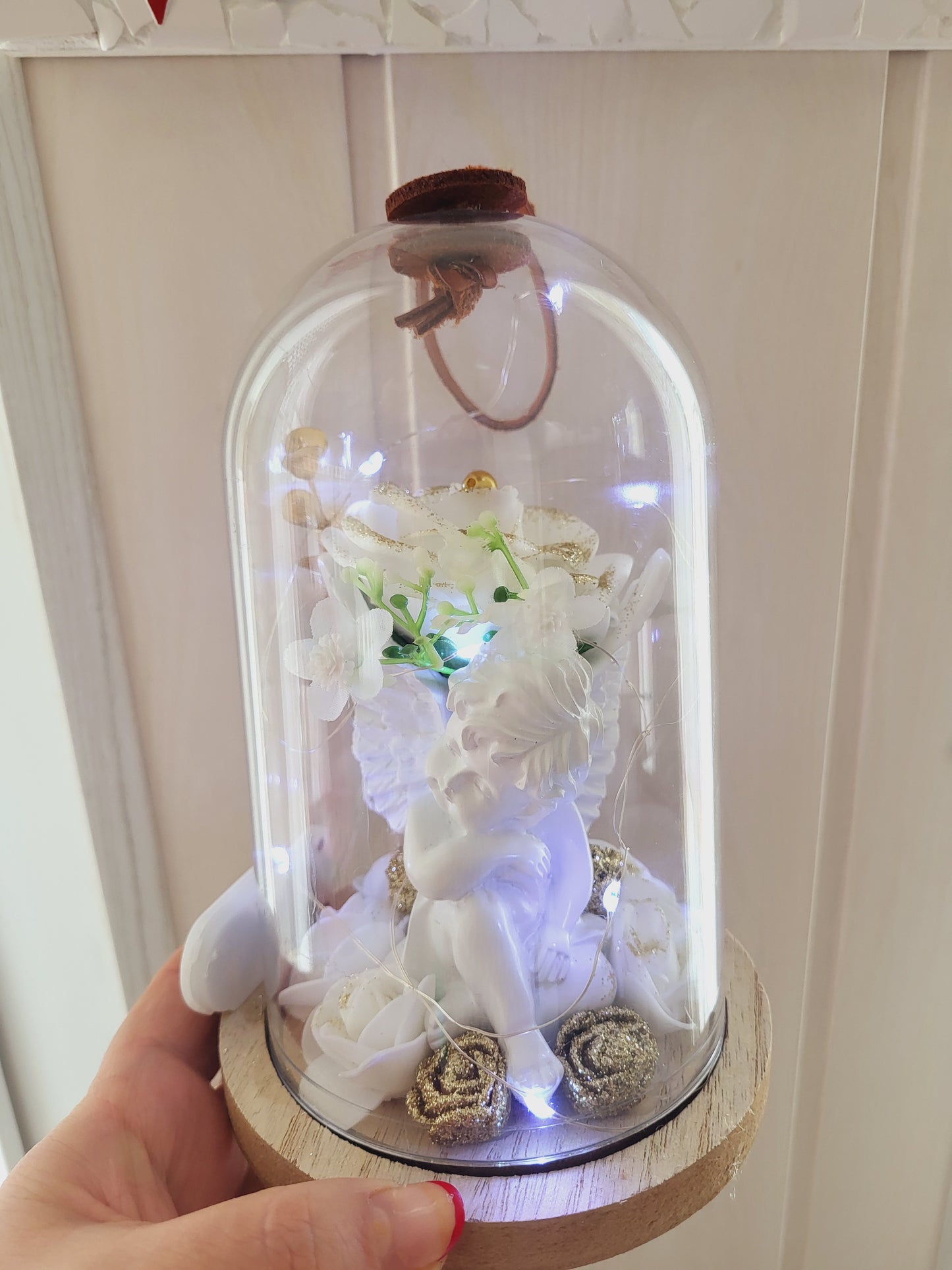 Cloche avec un ange