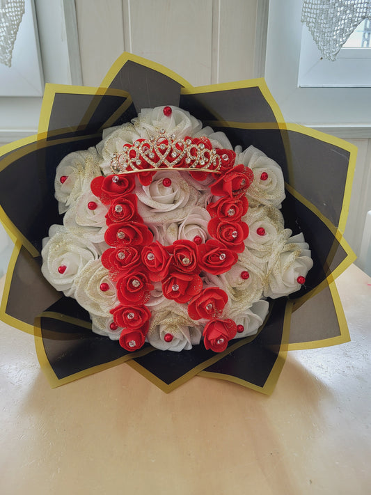 Bouquet avec lettre et diadème