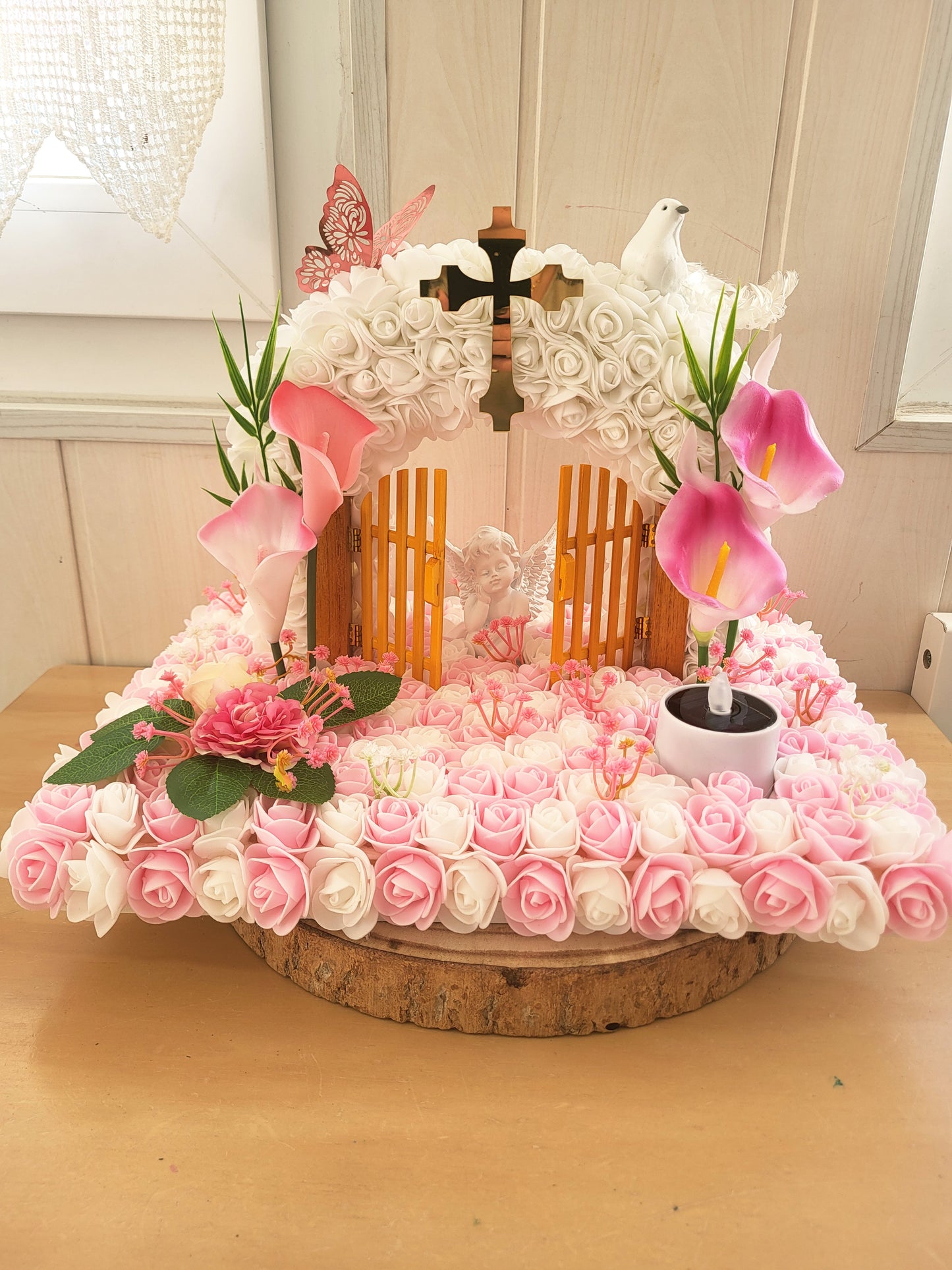 Porte du paradis avec socle en bois et bougie solaires pour monuments funéraires